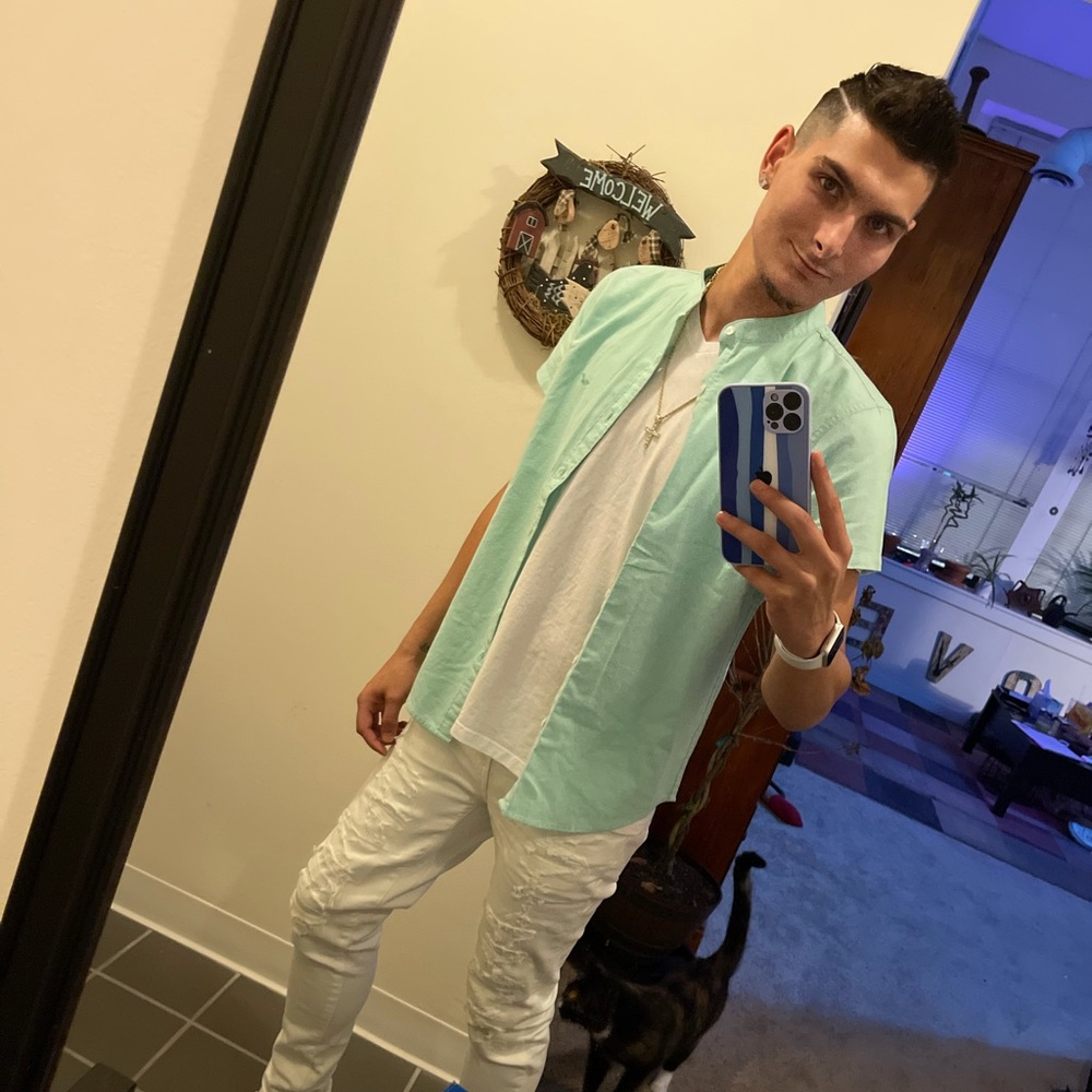 Meet your Posher, James